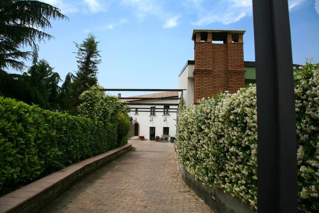 Il Casale Di Riardo Luxury B&B Exteriör bild